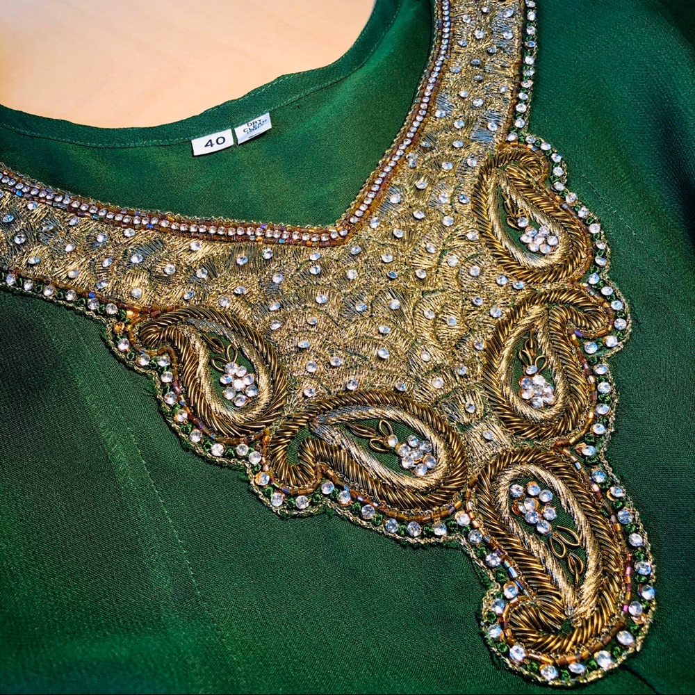sequin & chiffon - Picture 2 of 3